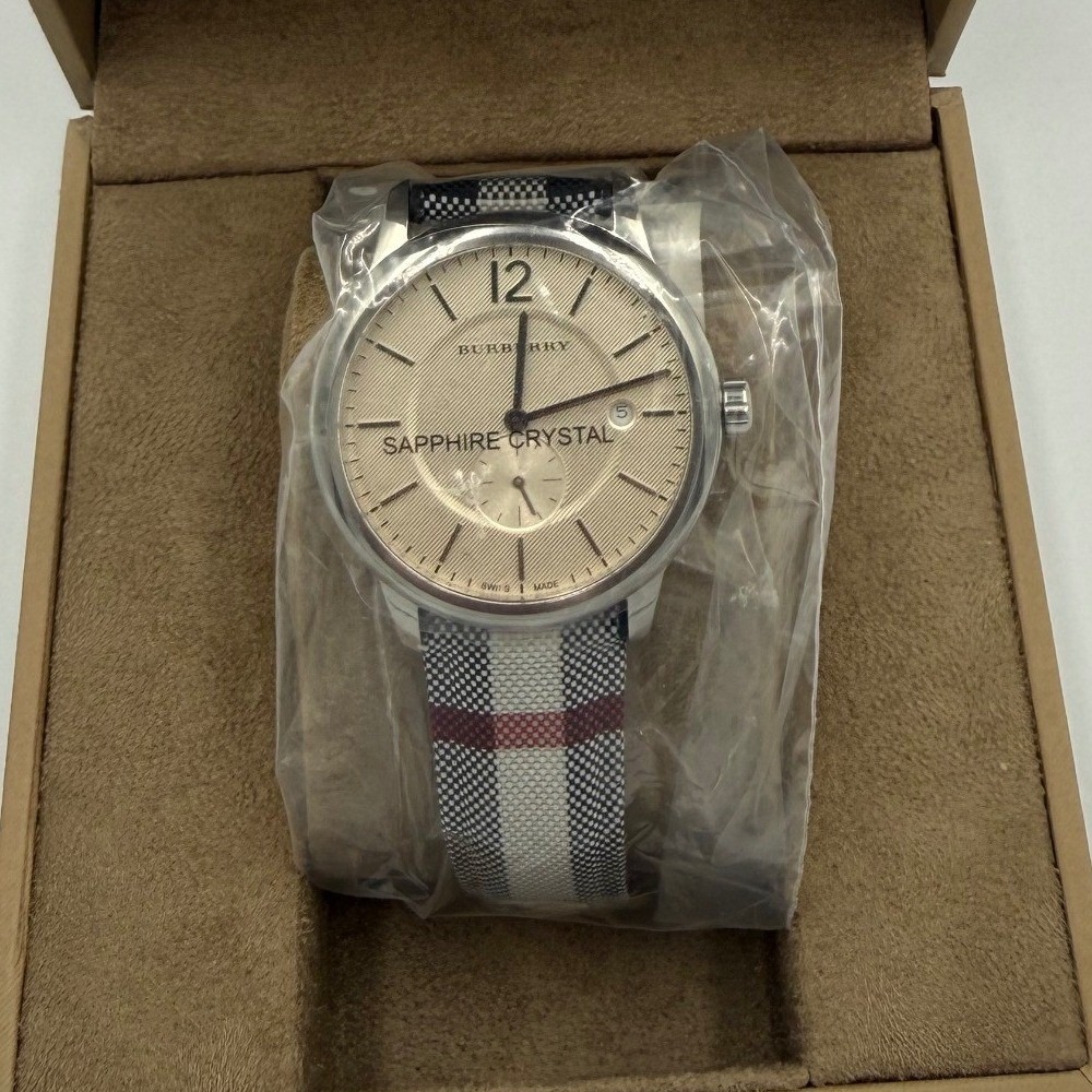 Burberry BU10002 Classic Round Watch Silver Champagne Dial Check Fabric Strap